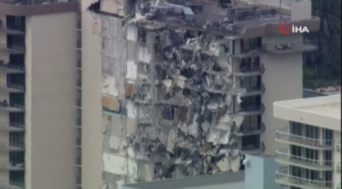 ABD’de 12 katlı binadaki çökme anı kamerada