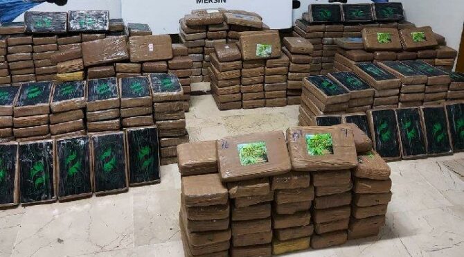  Mersin Limanı’nda 463 kilogram kokain ele geçirildi