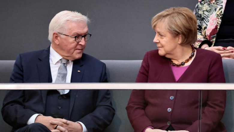  Angela Merkel’e, yeni hükümet kurulana kadar görevde kal çağrısı