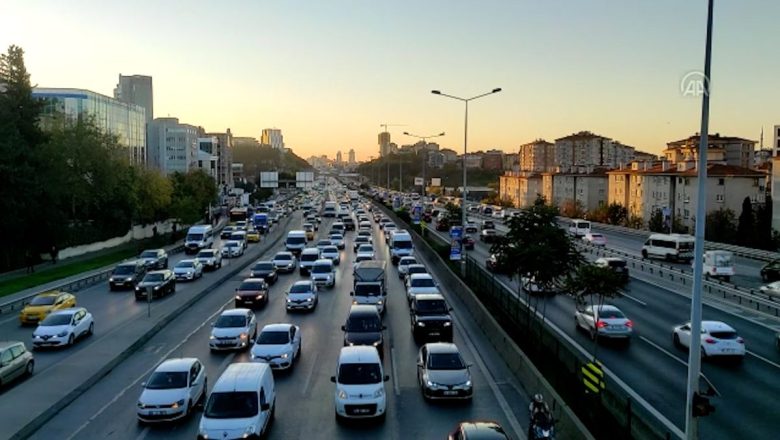  İstanbul’da trafik yoğunluğu