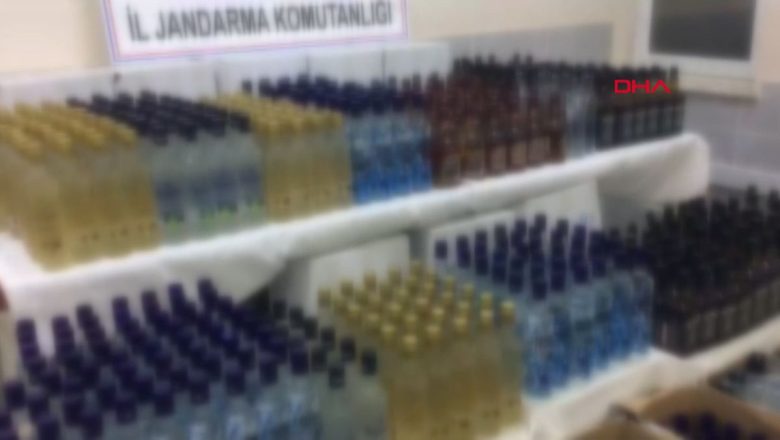  Manisa’da, araçtan 701 şişe kaçak içki çıktı