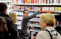 Belçika ve Hollanda otomatlar ve süpermarketlerde sigara satışını yasaklıyor