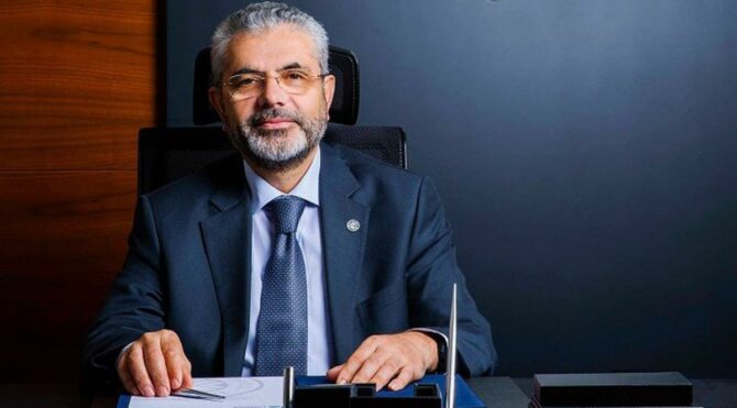  Sıhhat Bakan Yardımcısı Sabahattin Aydın’dan ihale açıklaması