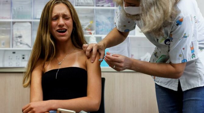  Delta varyantı kabusu sürüyor: Çocuklarınıza aşı yaptırın uyarısı