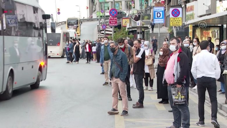  İstanbul’da sabah saatlerinde trafik yoğunluğu yaşanıyor