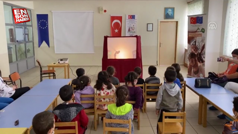  Kırşehir’de okul müdürü, kovid-19 tedbirlerini Karagöz oyunuyla anlatıyor
