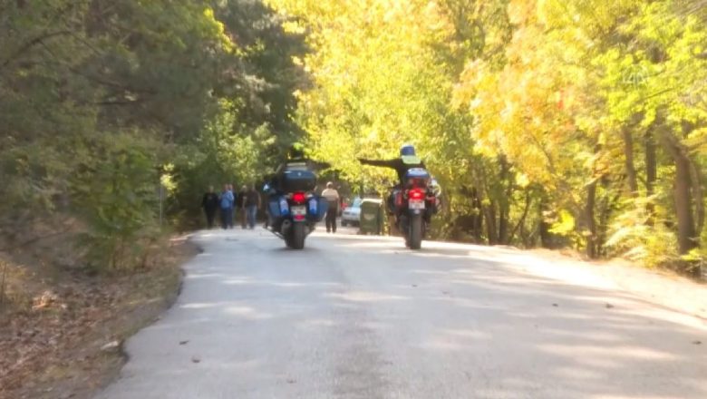  Üç kuşaktır motosikletten inmeyen Alp ailesi, bu tutkuyu çocuklarına da aşılıyor