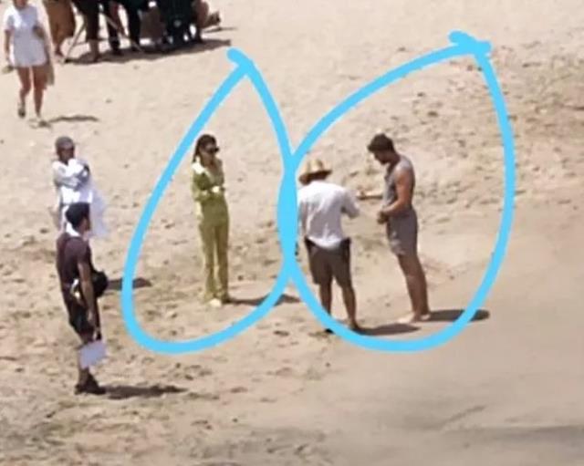 Yıllar sonra aynı filmde rol alacak olan Kıvanç Tatlıtuğ ve Beren Saat, sette görüntülendi