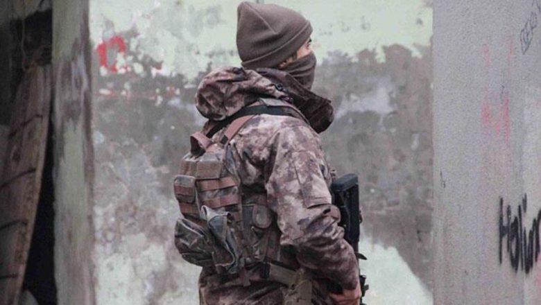  Canlı bomba eylemi hazırlığındaki Suriye uyruklu 2 PKK/YPG’li terörist yakalandı