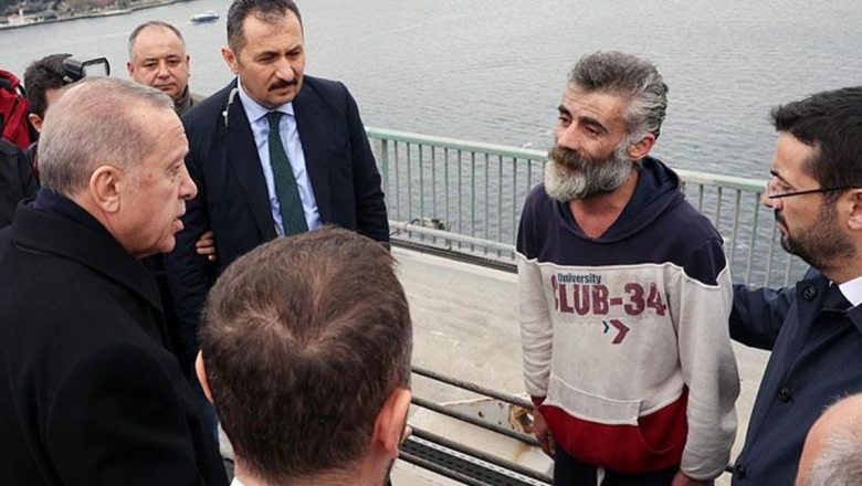  Cumhurbaşkanı Erdoğan, köprüdeki intihar vakasını görünce konvoyunu durdurup vatandaşın yanına gitti